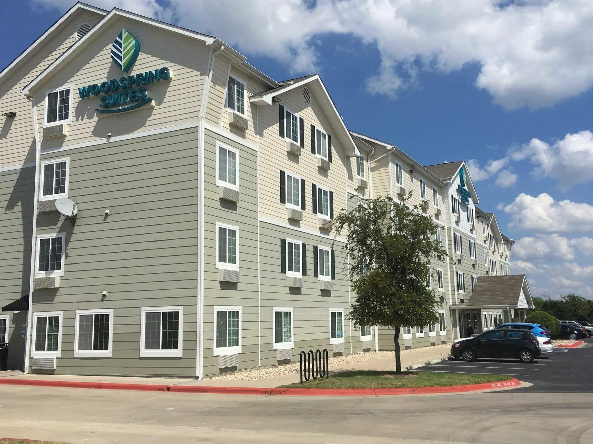 Woodspring Suites Louisville Southeast Forest Hills Exteriör bild